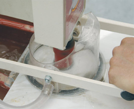 Raimondi Bucaniere 422 Foratrice Per Forare Piastrelle Gres Porcellanato Marmo Granito Monocottura Bicottura Vetro Prima Della Posa Per Fori Mattonelle Spessore Max 30 mm Foretto Ø da 4 a 115 mm Raffreddamento Pompa Controforetti Misura 62x32 H50 cm