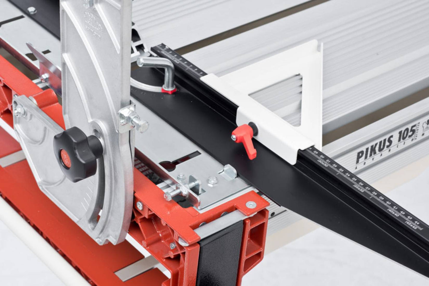 Raimondi Pikus 105 Advanced 423ADV Segatrice Motore Scorrevole Inclinabile Taglio 105 cm Jolly Mattonelle Spessore 150 mm Disco Ø 250 mm Struttura Alluminio Vasca Raffreddamento Pompa Squadra Ricalibrabile Gambe Telescopiche Copridisco Ruote 145x70 h79 cm