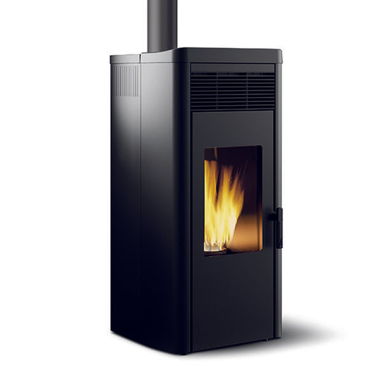 Stufa Pellet Aria Ventilata Canalizzabile Royal Palazzetti Lea Air 120 US Colore Rivestimento Nero Potenza 13,9 Kw Con Uscita Fumi Superiore Calda Riscaldamento Ambiente Stanza Appartamento Casa Albergo Stanzetta Riscaldare Riscalda Fuoco Caldo Stanzetta