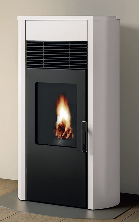 Royal Palazzetti Roberta E Air 120 Rivestimento Acciaio Top Ceramica Colore Bianco Potenza 12,1 Kw Stufa Pellet Ermetica Aria Calda Ventilata Uscita Fumi Posteriore Canalizza Aria Comburente Esterno Display Sfioro Programma Fasce Orarie Cassetto Braciere
