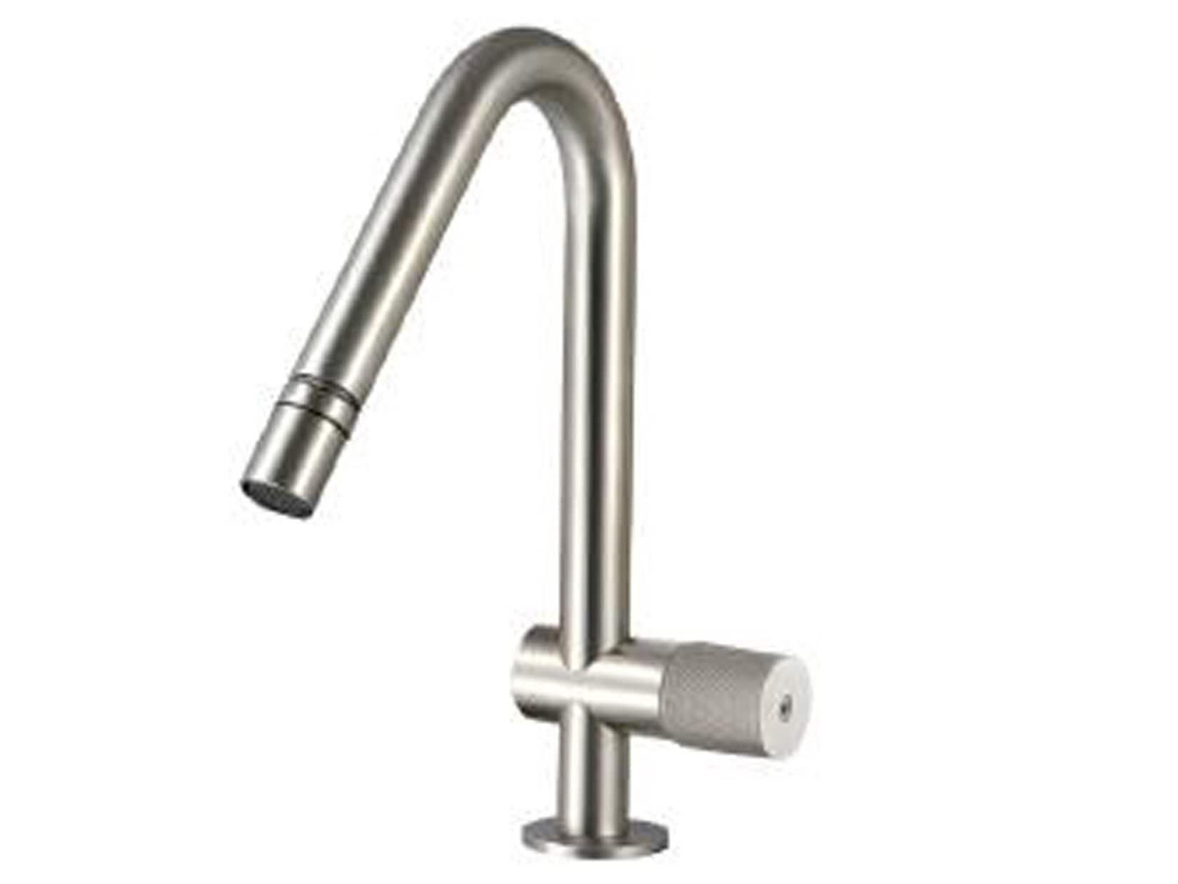 Rubinetterie Treemme 3M 22MM IT 1122 IS 2H ZZ Miscelatore Monoforo Monocomando Bidet Appoggio Con Areatore Orientabile Senza Piletta Di Scarico Stile Moderno Materiale Acciaio Finitura Acciaio Spazzolato Opaco Inox