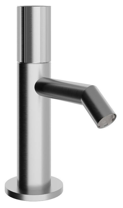 Rubinetterie Treemme 3M 28mm IT 3B22 IS G1 ZZ Miscelatore Monocomando Bidet Monoforo Appoggio 1 Manopola Zigrinata Stile Moderno Forma Tonda Miscelazione Meccanica Altezza 151 mm Lunghezza 106 mm Materiale Acciaio Finitura Inox Spazzolato Opaco
