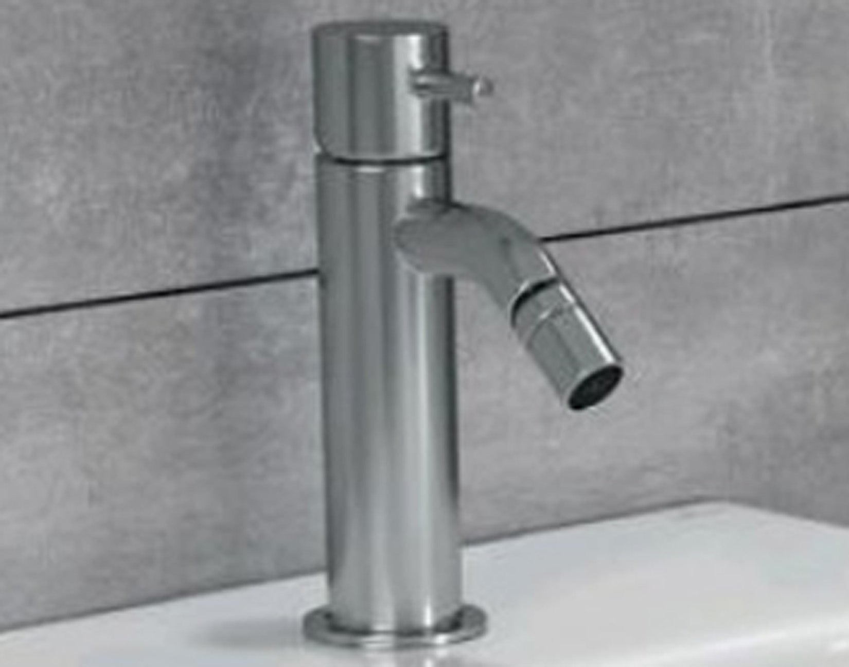 Miscelatore Bidet Novellini Fly 3 Appoggio Monocomando Materiale Ottone Finitura Cromato Compreso Piletta Scarico Click-Clack