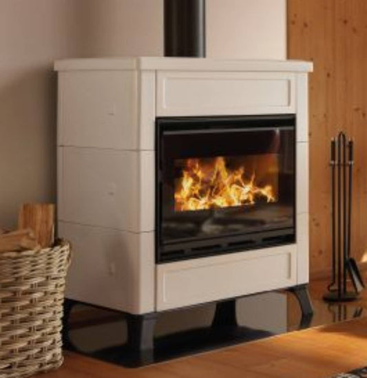 Palazzetti Elsa 70SP Stufa a Legna ad Aria Calda Convezione Naturale Riscaldamento Irraggiamento Canalizzabile Potenza 9,4 Kw Rivestimento in Ceramica Colore Beige Focolare Refrattario Thermofix Catalizzatore O2Brick Uscita Fumi Superiore 80x56 H100 cm