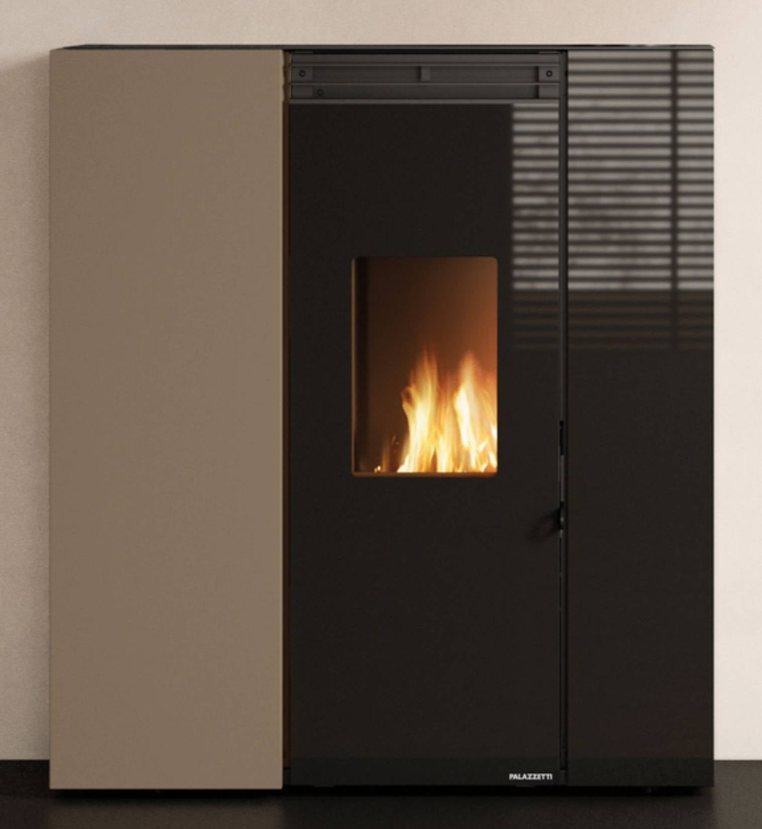 Palazzetti Tiffany TC Aria 13 Stufa a Pellet Salvaspazio Ermetica Ventilata Regolabile Canalizzabile Potenza 12,7 Kw Rivestimento Acciaio Caffellatte Forma Slim Uscita Fumi Posteriore Pannello Digitale Combustione Totale Cassetto Braciere 101x34 H117 cm