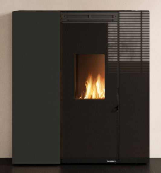 Palazzetti Tiffany TC Aria 13 Stufa a Pellet Salvaspazio Ermetica Ventilata Regolabile Canalizzabile Potenza 12,7 Kw Rivestimento Acciaio Colore Nero Forma Slim Uscita Fumi Posteriore Pannello Digitale Combustione Totale Cassetto Braciere 101x34 H117 cm