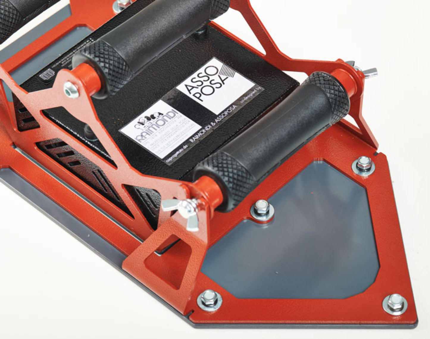 Raimondi E-FOX 321BATPRR Battipiastrelle Vibralastre Professionale a Batteria Per Alta Frequenza Vibrazione Grandi Piastrelle Espelle Aria Pavimento Rivestimento Parete Area Vibrante Piatto 21x41 cm PVC 3 Impugnature Sacca Protettiva Caricabatterie