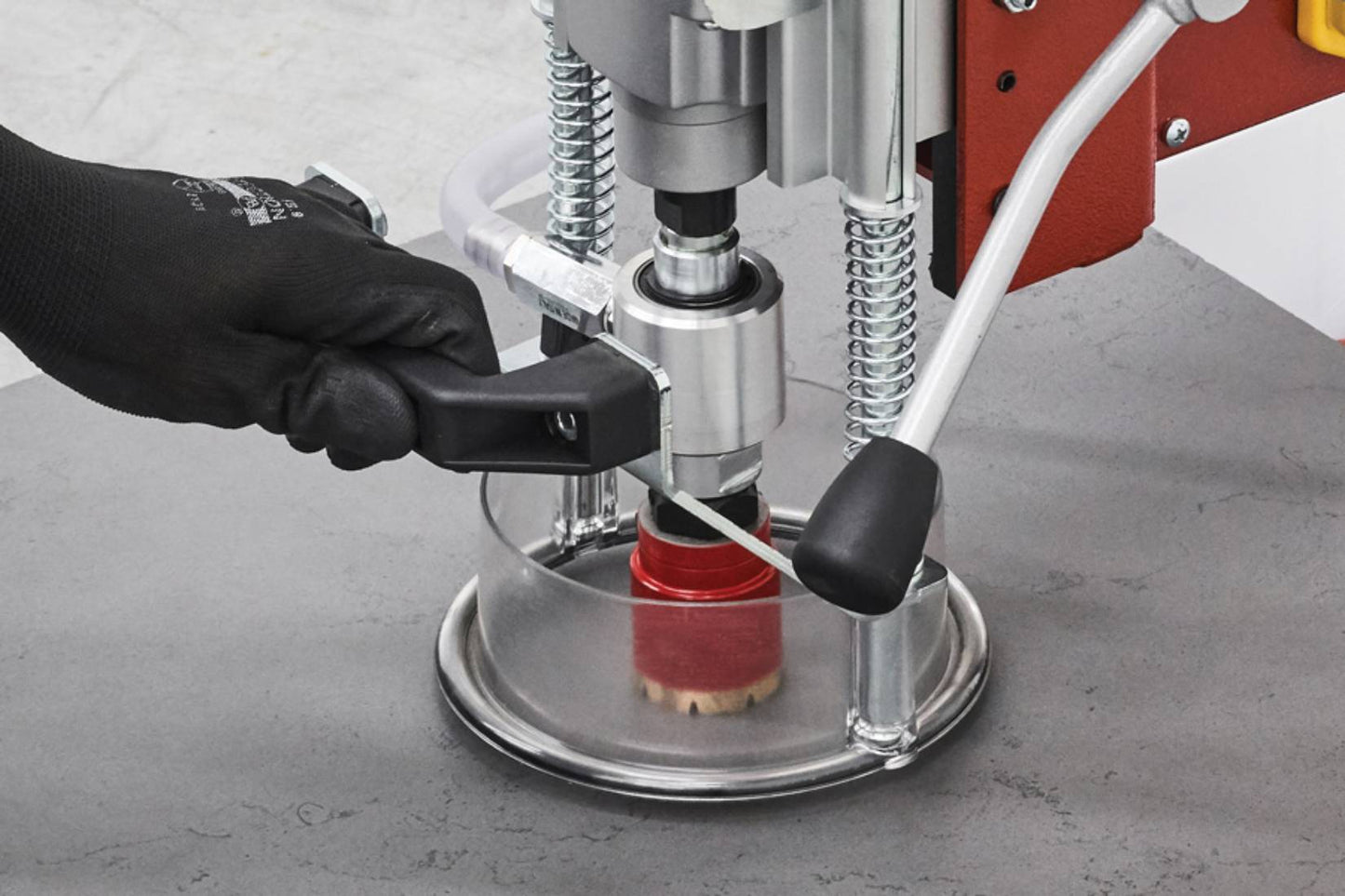 Raimondi Foraspeed 205F EU Foratrice Per Forare Piastrelle in Gres Porcellanato Marmo Granito Monocottura Bicottura Vetro Fori Mattonelle Spessore Max 30 mm Per Foretto Ø da 4 a 120 mm Raffreddamento Pompa Controforetto Rotante Misura 65x43 H48 cm