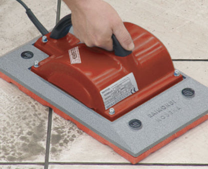 Raimondi Lupetto 116CC EU Battipiastrelle Per Vibrazione Piastrelle Durante Posa Malta Alte Frequenze Garantisce Perfetto Livellamento Mattonelle Impugnatura Ergonomica 2 Velocità Trasformatore Piatto Materiale Plastico Rettangolare Intercambiabile