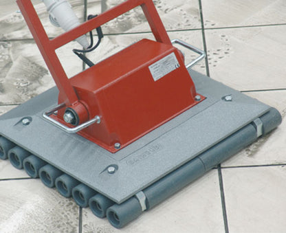 Raimondi Mastino 349 Battipiastrelle Per Vibrazione Piastrelle Durante Posa Malta Alte Frequenze Garantisce Perfetto Livellamento Mattonelle 3 Velocità Trasformatore Manico Telescopico Rulliera 36 Rulli Ø 55 mm Portarulli Acciaio