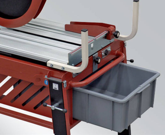 Raimondi SHERPA 218AS 230SD Segatrice Con Carrello Scorrevole Taglio 70 cm Per Pietre Naturali Spessore Massimo 25 cm Rinvio a Cinghia Raffreddamento a Pompa Vasca in Polipropilene Estraibile Protezione Disco Gambe Telescopiche Maniglie 145x75 H110 cm