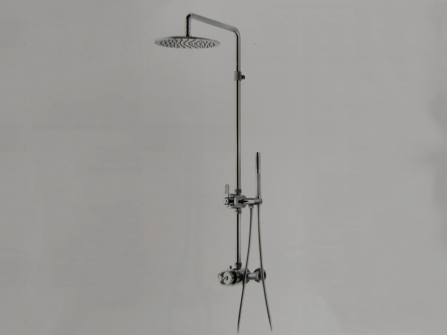 IB Rubinetti SHOWER COLUMNS Gruppo Colonna Doccia Bold Attrezzata Multifunzione A Parete Frontale Miscelatore Termostatico Materiale Ottone Finitura Cromata Senza Indromassaggio Con Doccetta E Soffione Anticalcare