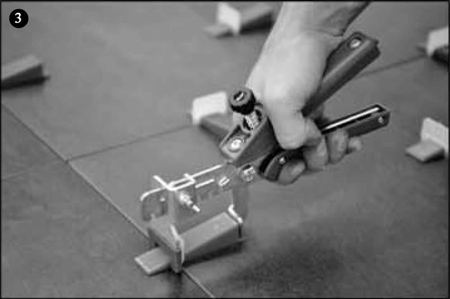 Raimondi Levelling System R.L.S. 3000 Basi Distanziatori Auto Livellanti per fuga piastrelle da 1 mm e Altezza Mattonella da 3 a 12 mm 