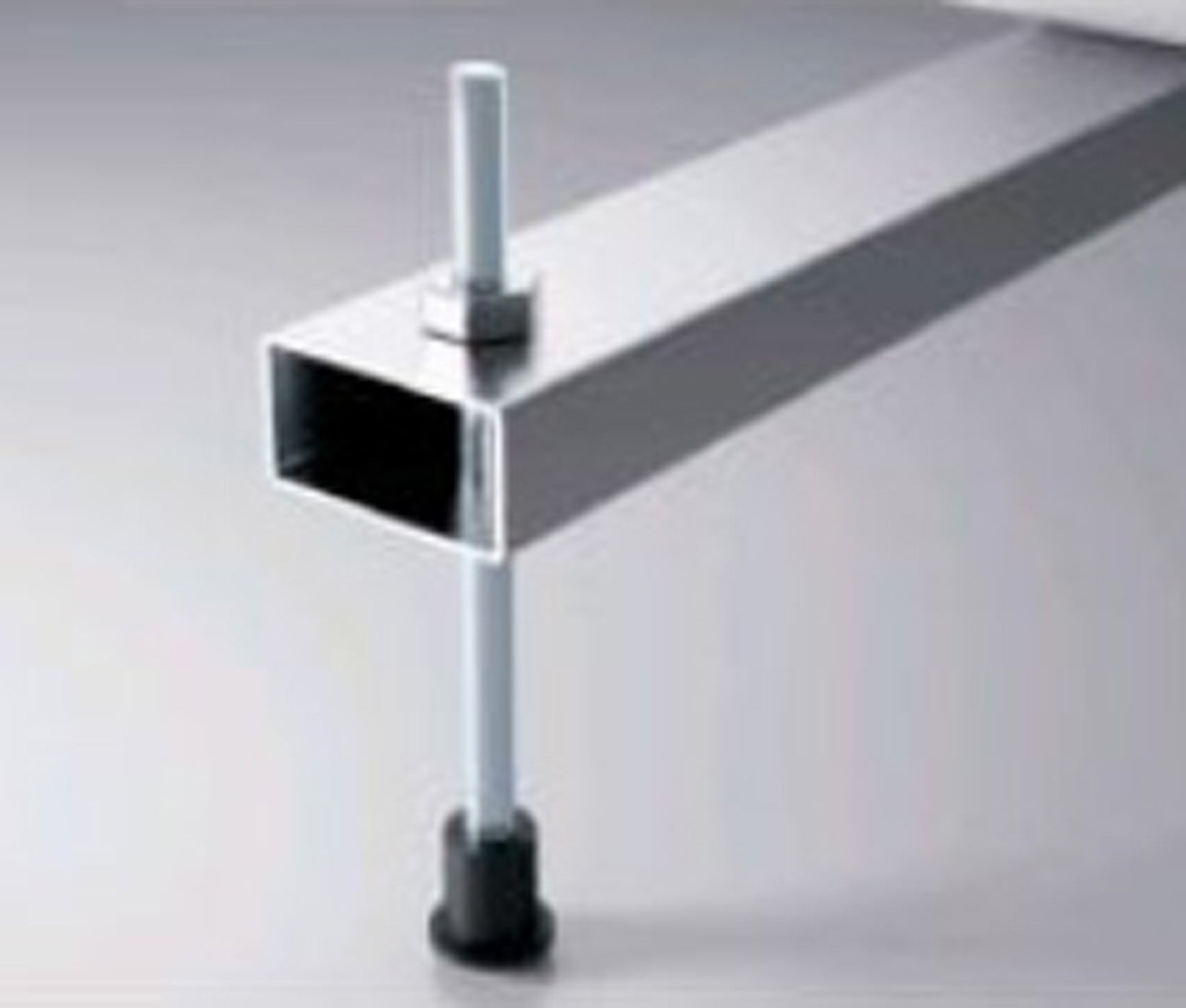 Novellini Kit Piedini Regolabili per Vasche ad Incasso Da Bagno Larghezza 75 cm