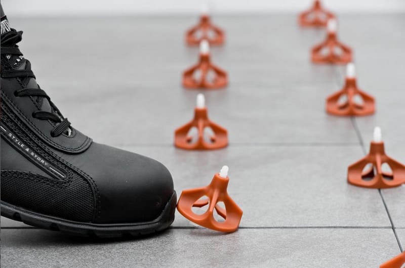 Raimondi RLS Levelling System 3000 Viti Basi Flat Piatta Forma Meno - Per Piastrelle Con Spessore Altezza da 3 a 15 mm e Fuga da 1,5 mm