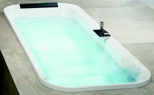 Novellini Divina F Vasca Bagno Standard Incasso Colore Finitura Bianco Lucida Rettangolare Centro Stanza Centrostanza Misura Dimensioni 180x80 H63 cm Rubinetteria Rubinetto Bordo Cascata Doccetta Estraibile Tubo Salvagoccia Bordi Arrotondati Altezza 8 cm