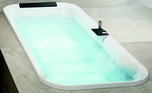 Novellini Divina F Vasca Bagno Standard Incasso Colore Finitura Bianco Morbida Opaca Rettangolare Centro Stanza Centrostanza Misura Dimensioni 180x80 H63 cm Rubinetteria Rubinetto Cascata Doccetta Estraibile Tubo Salvagoccia Bordi Arrotondati Altezza 8 cm