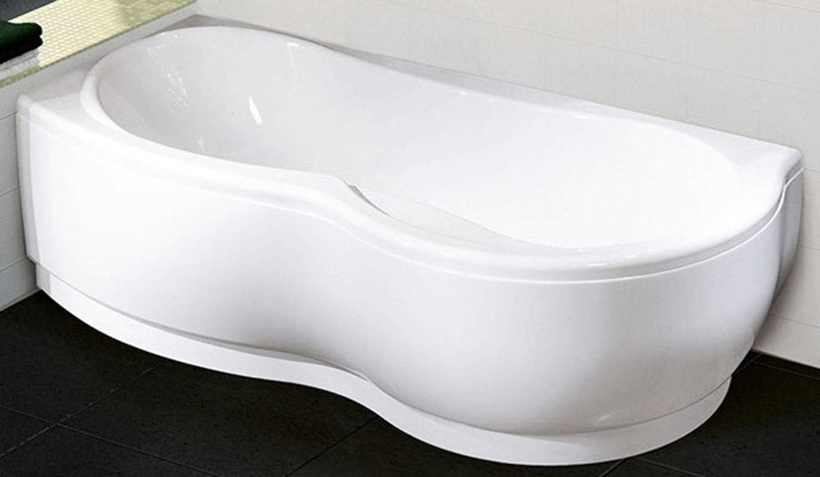 Novellini Venus Vasca da Bagno Versione Standard Con Telaio Misura 180x80 / 85 H55 cm Forma Esterna Tonda Curva Semicircolare Asimmetrica Interna a Otto Installazione Angolare Sinistra Pannello Frontale Erogatore Materiale Acrilico Finitura Bianco Lucido