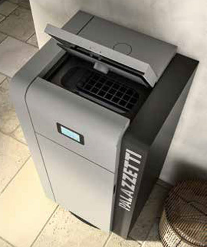 Palazzetti Caldaia JP 21 Pellet Ermetica Focolare Tubi Fumo Turbolatori 22,3Kw Riscaldare Acqua Termosifoni Gruppo Idraulico Valvola Anticondensa Display Touch Programma Orario Combustione Totale Autopulizia Braciere Canalizzazione Esterna Aria Comburente