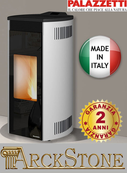 Palazzetti Giorgia 9 Stufa Pellet Aria Calda Ventilata Frontale Potenza 9 Kw Rivestimento Acciaio Colore Bianco Top Ghisa Uscita Fumi Posteriore Ventilatore Regolabile Pannello Digitale Controllo Sfioro Programma Fasce Orarie Scambiatore Braciere Cassetto
