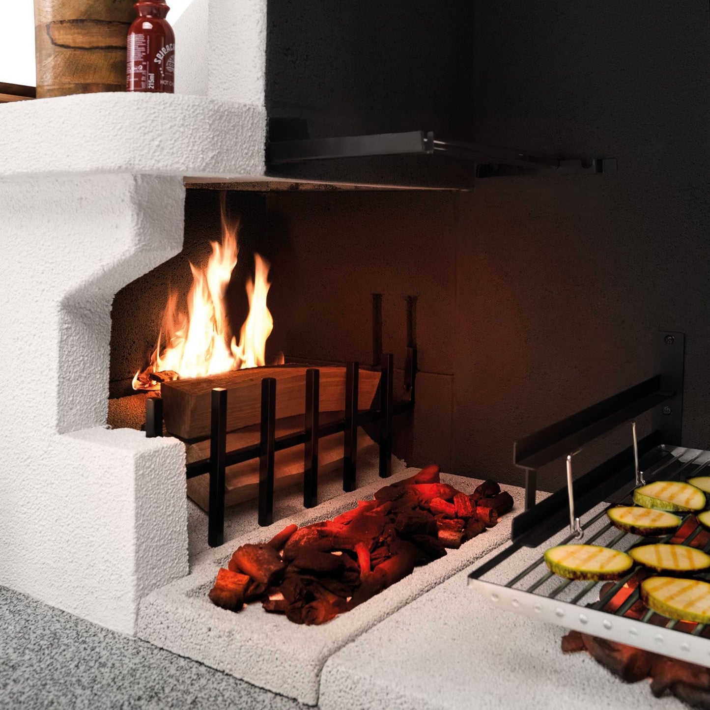 Palazzetti in Giardino Trinidad 2 Barbecue Carbonelle Legna Cemento Da Verniciare Focolare Braciere Laterale Portalegna Area Grill Paravento Sottocappa Griglia Cottura Top Piano Marmotech Tettoia Cemipiù Incluso Kit Verniciatura e Montaggio 204x95 H230 cm