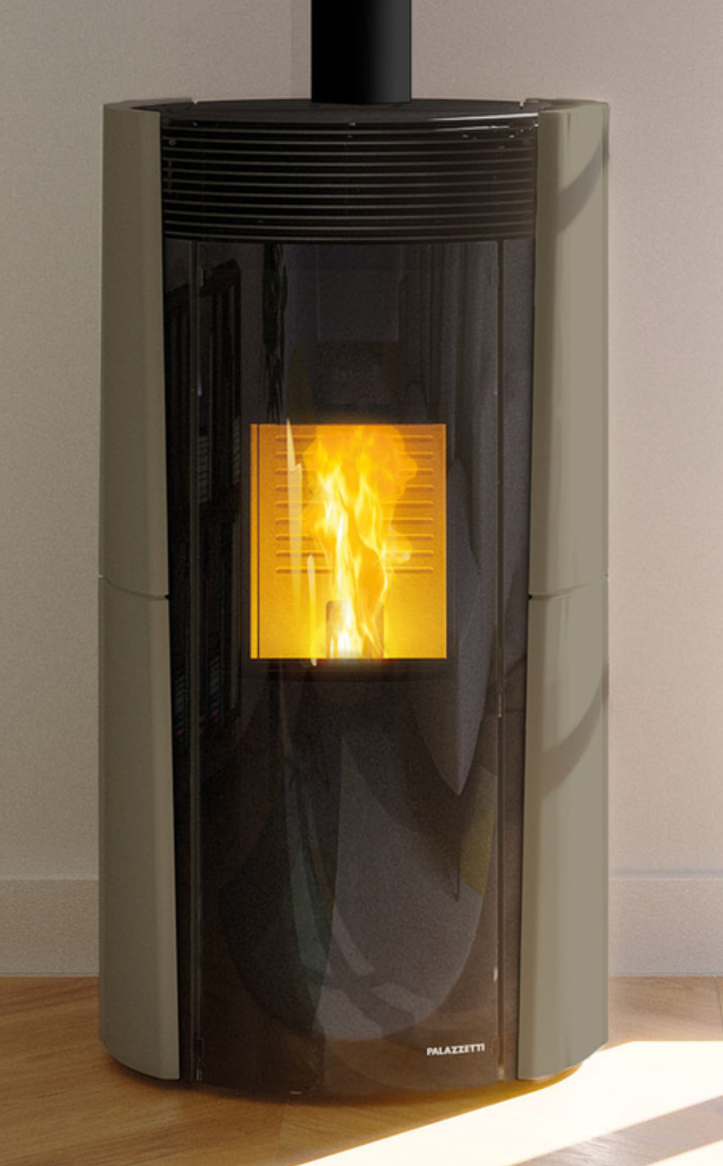 Palazzetti Lilibet TC 9 US Stufa Pellet Ermetica Aria Ventilata Frontale Regolabile Potenza 9,3 Kw Rivestimento Ceramica Colore Caffellatte Uscita Fumi Coassiale Superiore Combustione Totale Pulizia Automatica Braciere Cassetto Cenere L65xP66xH122 cm