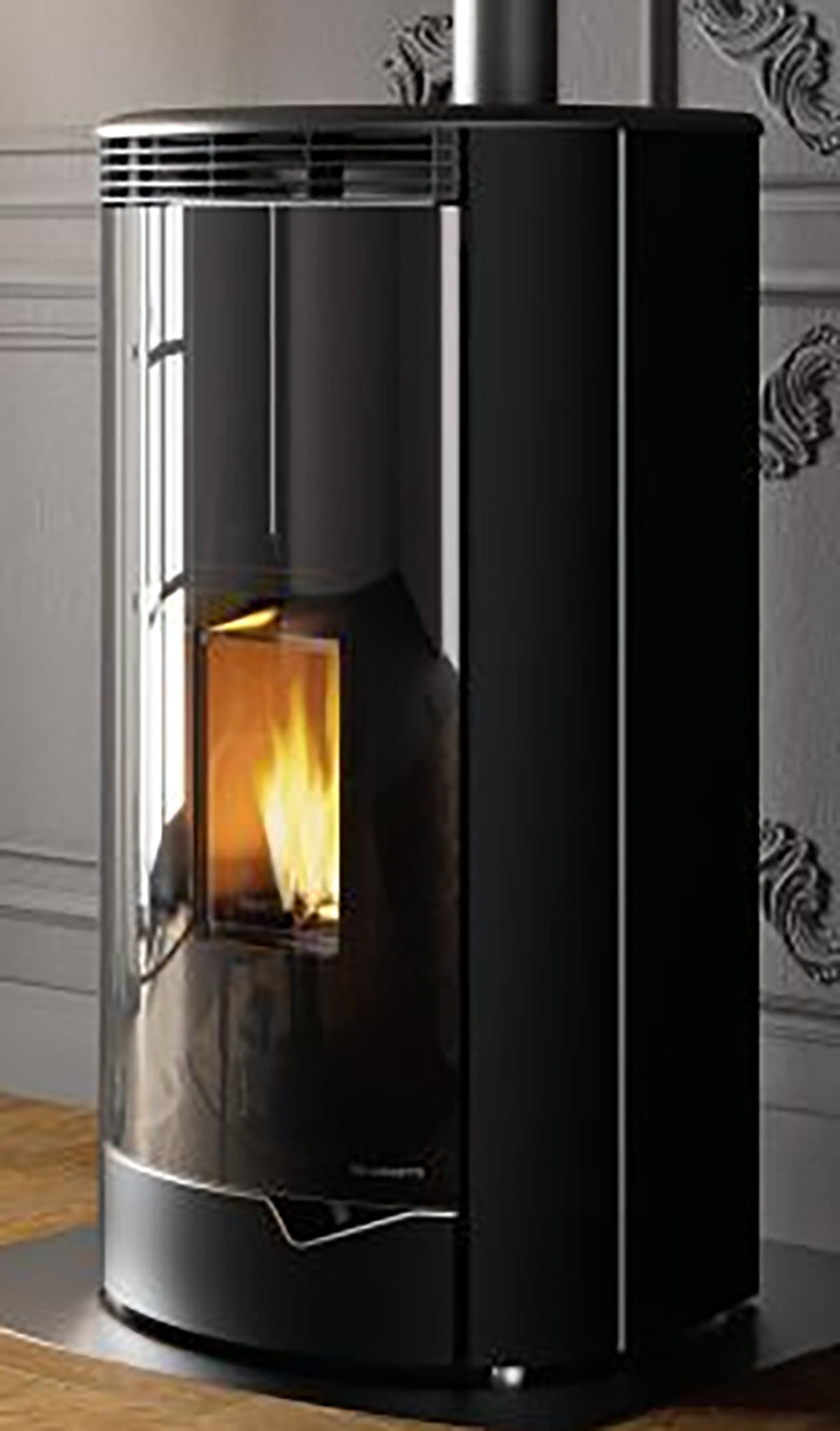 Palazzetti Marianne 9 US PRO 2 Stufa Pellet Ermetica Aria Ventilata Canalizzata 2 Ventilatori Indipendenti Potenza 9,1 Kw Rivestimento Acciaio Nero Uscita Fumi Superiore Forma Stondata Doppia Porta Braciere Ghisa Cassetto Cenere Ventilazione Regolabile