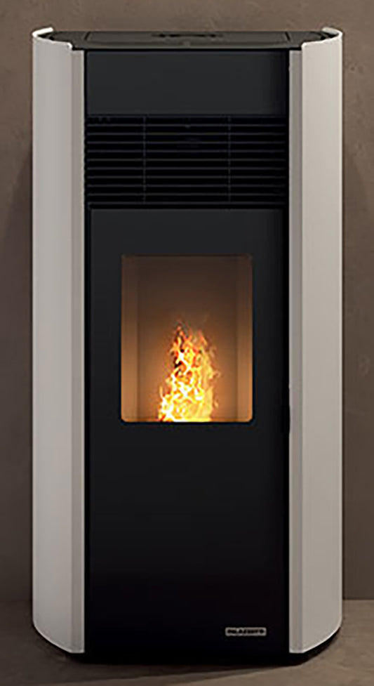 Palazzetti Milù 8 Stufa a Pellet ad Aria Calda Ventilata Frontale Regolabile Potenza 8,2 Kw Rivestimento Acciaio Stondato Colore Bianco Uscita Fumi Posteriore Pannello Digitale Controllo Sfioro Programma Fasce Orarie Scambiatore Braciere Cassetto Cenere