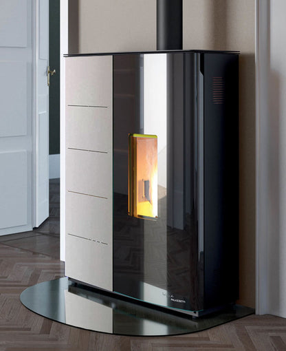 Palazzetti Twiggy 10 US Stufa Pellet Slim Ermetica Aria Ventilata Canalizzata Potenza 10 Kw Rivestimento Acciaio Bianco Uscita Fumi Superiore Coassiale Doppia Porta Vetro Ceramico Pannello Digitale Programma Fasce Orarie Braciere Ghisa Cassetto Cenere