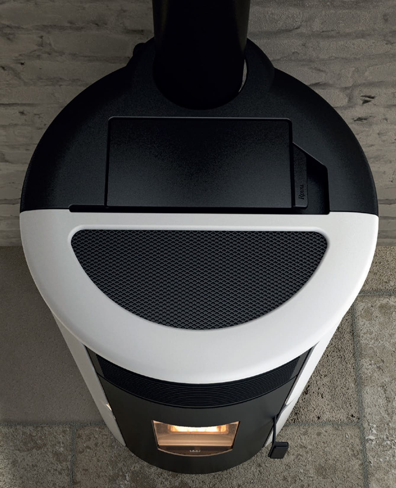 Royal Palazzetti Grazia E Air 80 Us Rivestimento Acciaio Top Ghisa e Maiolica Colore Bianco Potenza 8,2Kw Stufa Pellet Ermetica Aria Ventilata Forma Arrotondata Maniglia Antiscottatura Uscita Fumi Superiore Canalizza Aria Comburente Esterno Display Sfioro