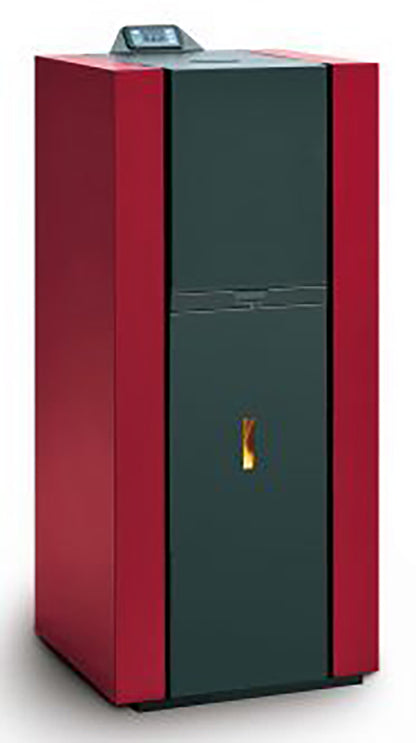 Royal Idro Wall 12 Termostufa Pellet 12,4 Kw Acciaio Rosso Riscaldamento Acqua Radiatori Caldaia 8 Tubi Fumo Gruppo Idraulico Circolatore Vaso Espansione Valvola Sicurezza Anticondensa Display Digitale Gestione Fasce Orarie Cassetto Uscita Posteriore