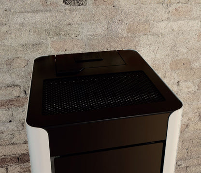 Royal Palazzetti Ilde Air 80 Rivestimento Acciaio Colore Bianco Potenza 8,2 Kw Stufa Pellet Aria Calda Ventilata Maniglia Antiscottatura Uscita Fumi Posteriore Canalizza Aria Comburente Esterno Display Comandi Sfioro Programma Digitale Cassetto Estraibile