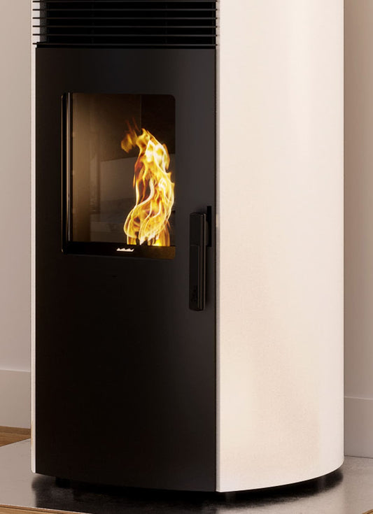 Royal Palazzetti Rondine Air 80 Us Rivestimento Acciaio Top Ghisa Colore Bianco Potenza 8 Kw Stufa Pellet Aria Ventilata Fianchi Arrotondati Uscita Fumi Superiore Canalizza Aria Comburente Esterno Display Sfioro Programma Fasce Orarie Cassetto Braciere