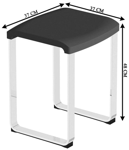 Novellini Sgabello Nero RAL 7021 Telaio Alluminio Anodizzato Portata Massima 100 kg Gambe Solide Metallo Silver Piedini Antiscivolo Seduta Ergonomica Confortevole Superficie Elegante Misura 37x37 Altezza 48 cm
