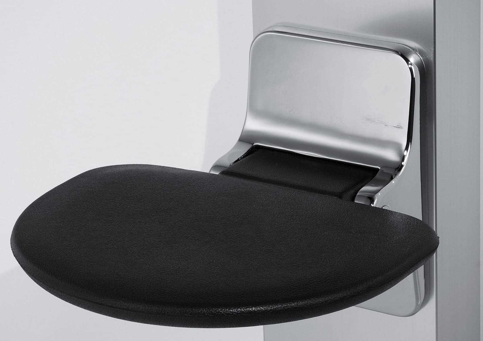 Novellini Sedile Reclinabile Tondo in Eva Portata Massima 100kg Parete Nero RAL 7021 Solida Struttura Metallo Cromato Acciaio Inossidabile Meccanismo Rotazione Seduta Ergonomica Confortevole Superfice Antiscivolo 33x27 cm